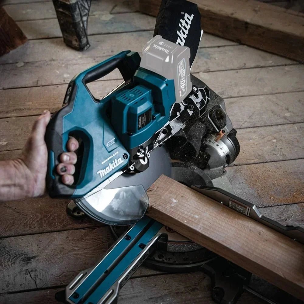 makita-ls1019l-dual-bevel-sliding-compound-miter-saw-with-laser-1990028.jpg Makita LS1019L Dual-Bevel Sliding Compound Miter Saw with Laser - Image 1